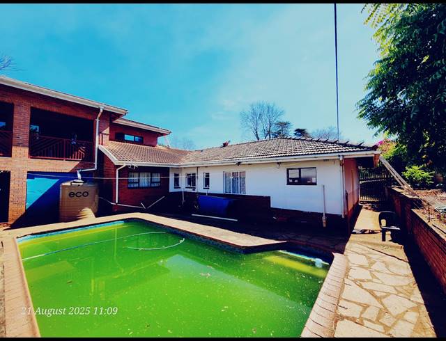 7 BEDROOM FREESTANDING FOR SALE IN HAYFIELDS